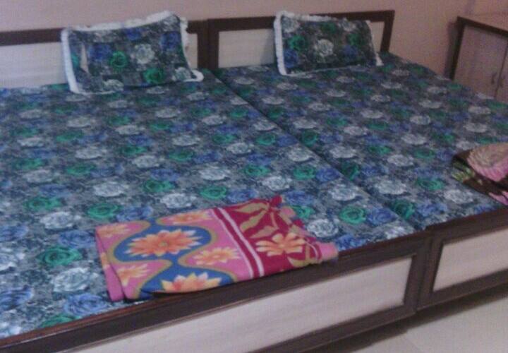 New Galaxy Hotel, Vadodara 2